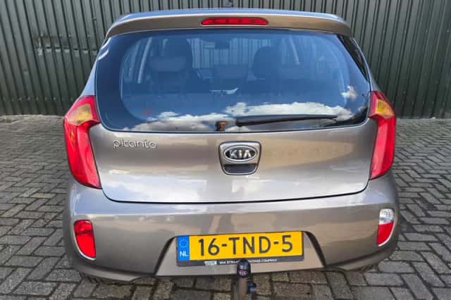 Kia Picanto (2012) thumbnail 5