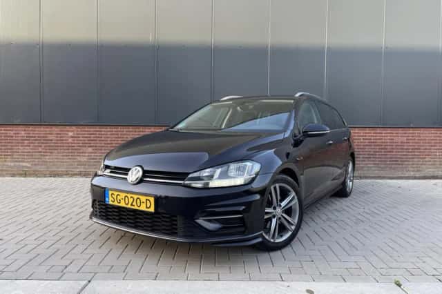 Volkswagen Golf (2018) thumbnail 4