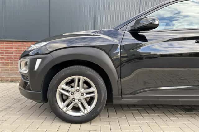 Hyundai Kona (2018) thumbnail 5