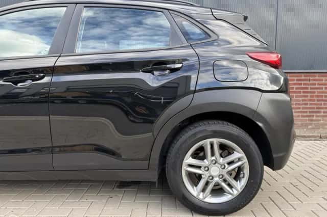 Hyundai Kona (2018) thumbnail 6