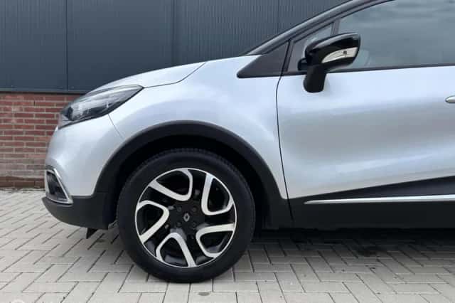 Renault Captur (2014) thumbnail 5