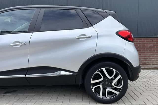 Renault Captur (2014) thumbnail 6