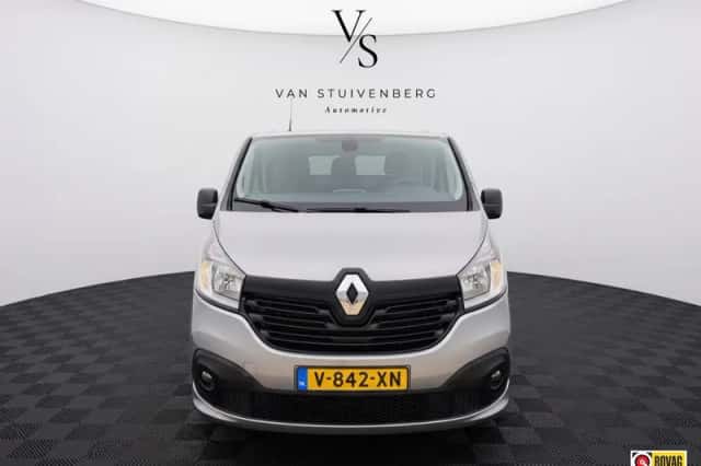 Renault Trafic (2019) thumbnail 2