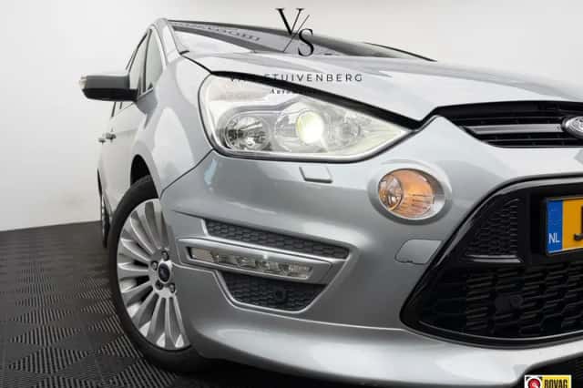 Ford S-Max (2010) thumbnail 2