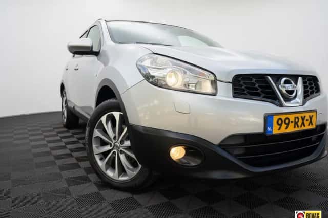 Nissan Qashqai (2011) thumbnail 2