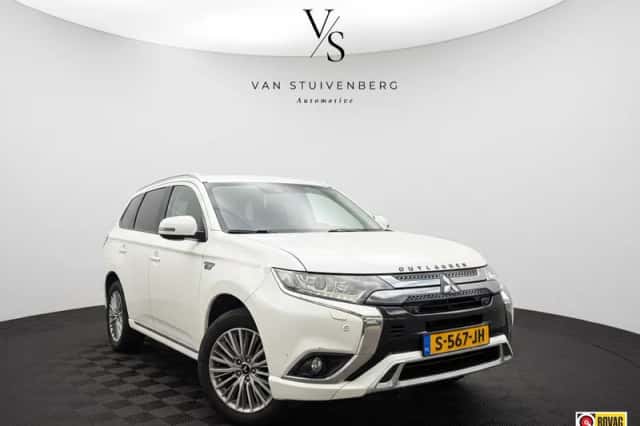 Mitsubishi Outlander (2019) thumbnail 1