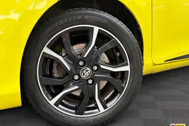 Toyota Yaris (2018) thumbnail 6