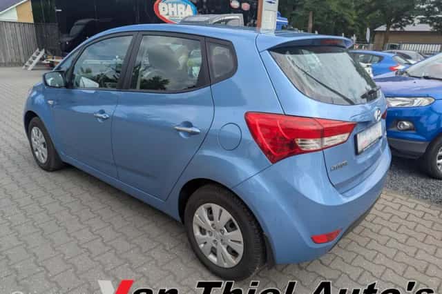 Hyundai ix20 (2015) thumbnail 3