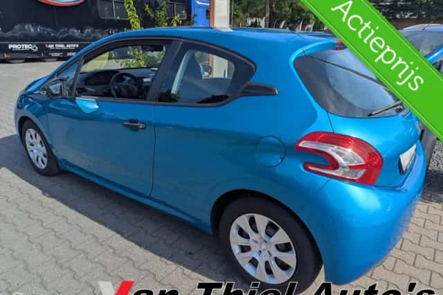 Peugeot 208 (2013) thumbnail 3
