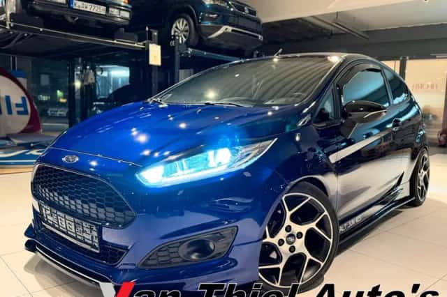 Ford Fiesta (2017) thumbnail 1