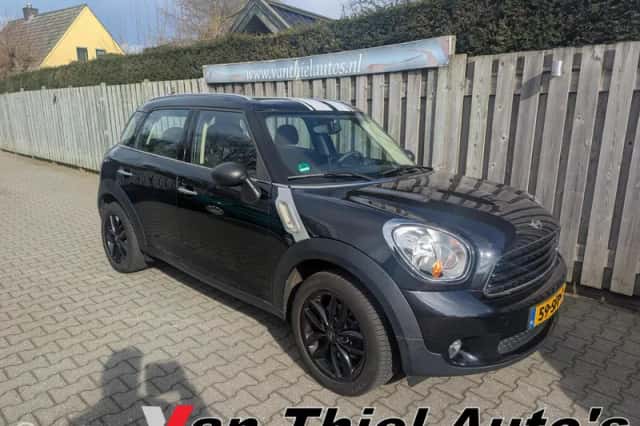 MINI Countryman (2011) thumbnail 1