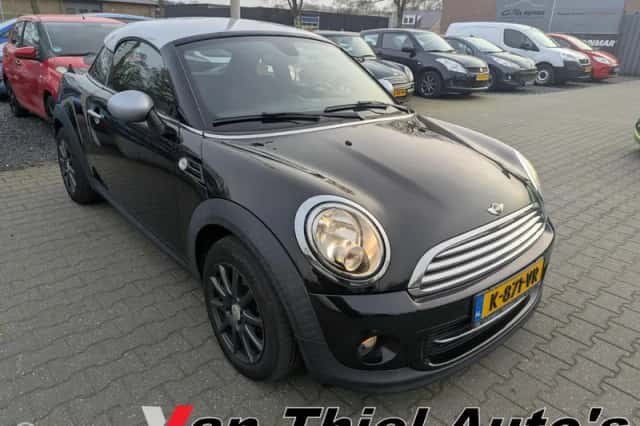 MINI Coupé (2012) thumbnail 4