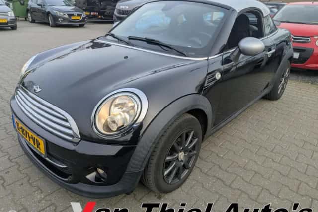 MINI Coupé (2012) thumbnail 6