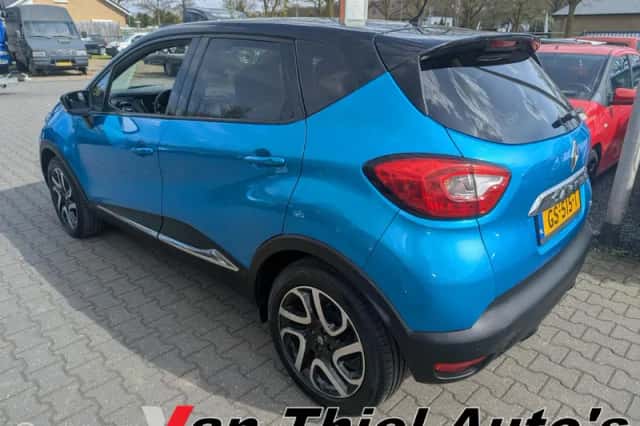 Renault Captur (2015) thumbnail 3