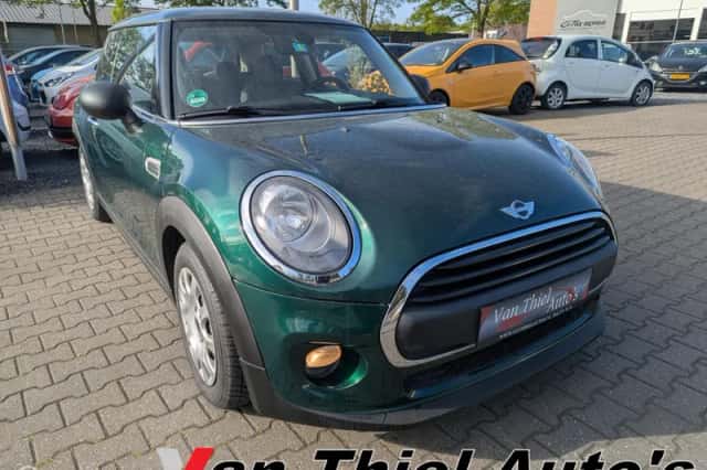 MINI One (2017) thumbnail 4
