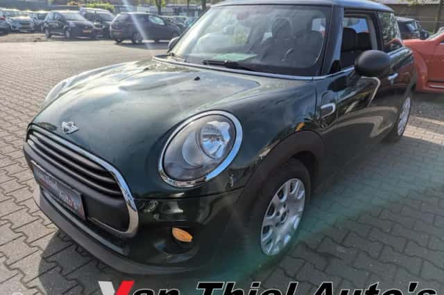 MINI One (2017) thumbnail 6