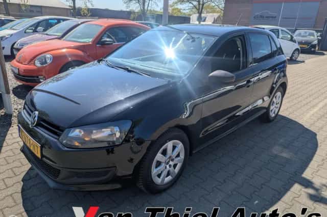 Volkswagen Polo (2010) thumbnail 1