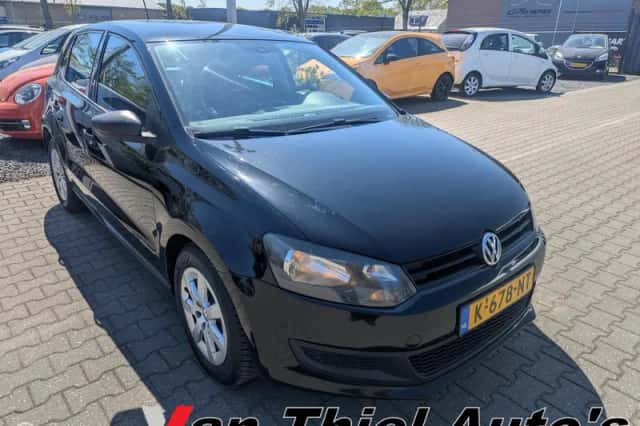 Volkswagen Polo (2010) thumbnail 4
