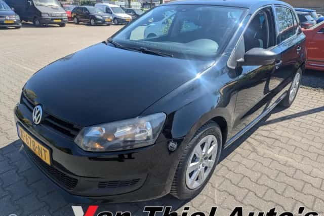 Volkswagen Polo (2010) thumbnail 6