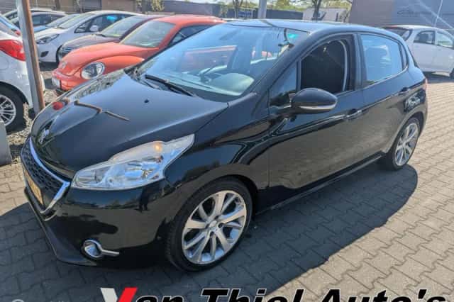 Peugeot 208 (2012) thumbnail 1