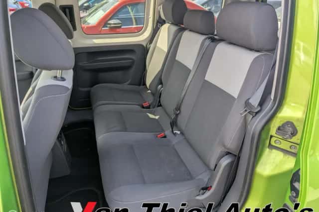 Volkswagen Caddy (2014) thumbnail 4