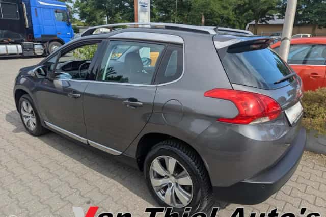 Peugeot 2008 (2015) thumbnail 3