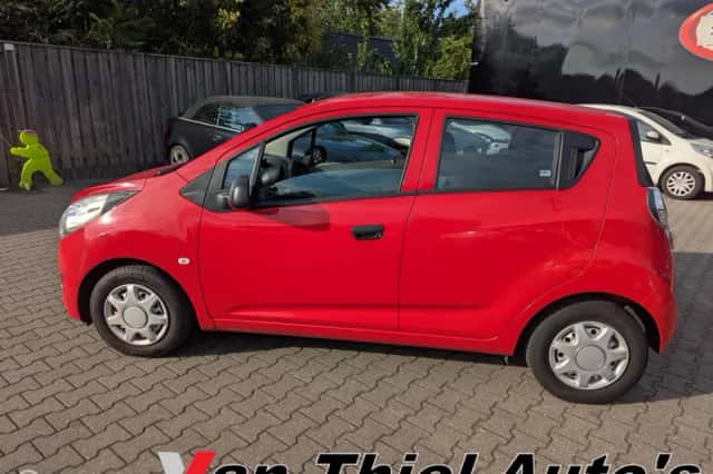 Chevrolet Spark (2013) thumbnail 2