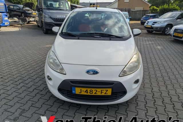Ford Ka (2010) thumbnail 4