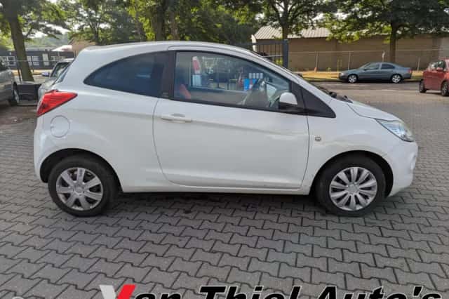 Ford Ka (2010) thumbnail 6