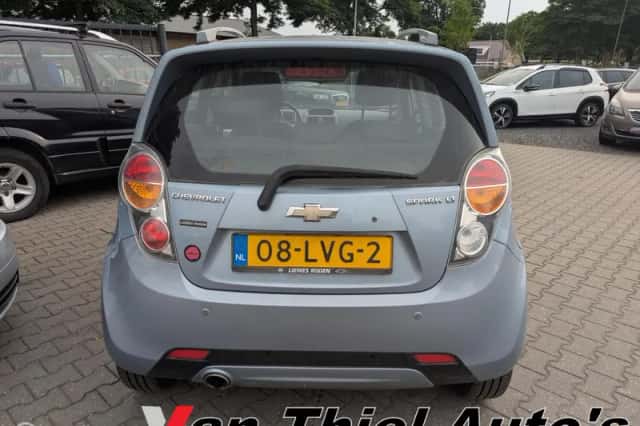 Chevrolet Spark (2010) thumbnail 4