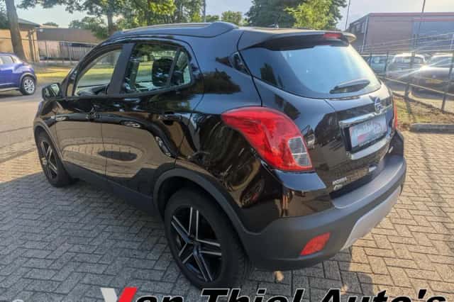 Opel Mokka (2015) thumbnail 3