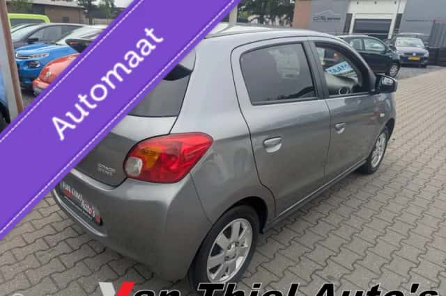 Mitsubishi Space Star (2015) thumbnail 2