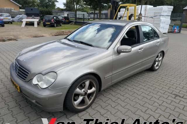 Mercedes-Benz C-Klasse (2003) thumbnail 1