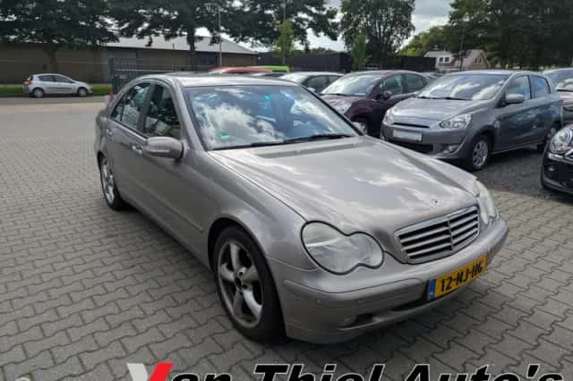 Mercedes-Benz C-Klasse (2003) thumbnail 3