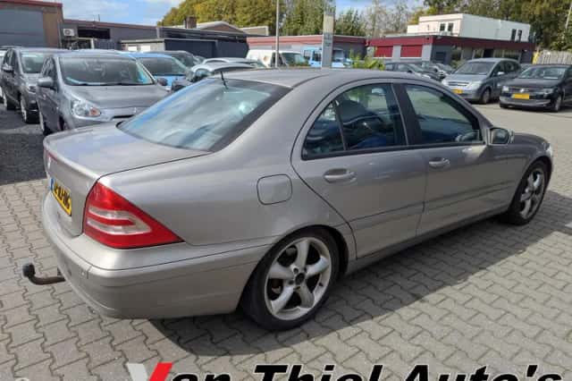 Mercedes-Benz C-Klasse (2003) thumbnail 5
