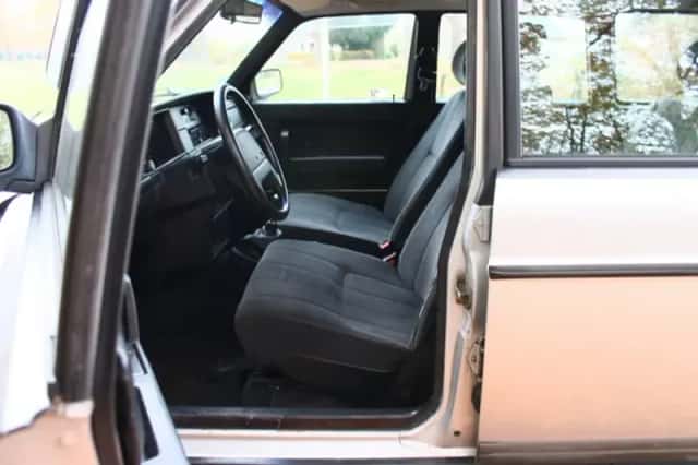 Volvo 240 (1992) thumbnail 6