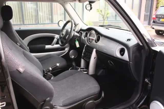 MINI Cooper (2003) thumbnail 5