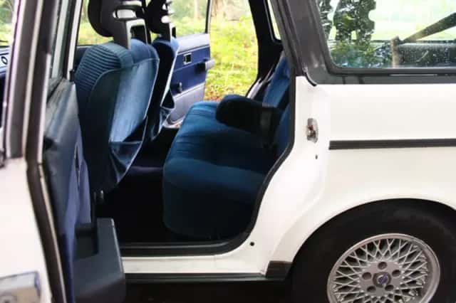 Volvo 240 (1990) thumbnail 5
