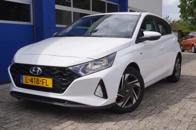 Hyundai i20 (2021) thumbnail 1