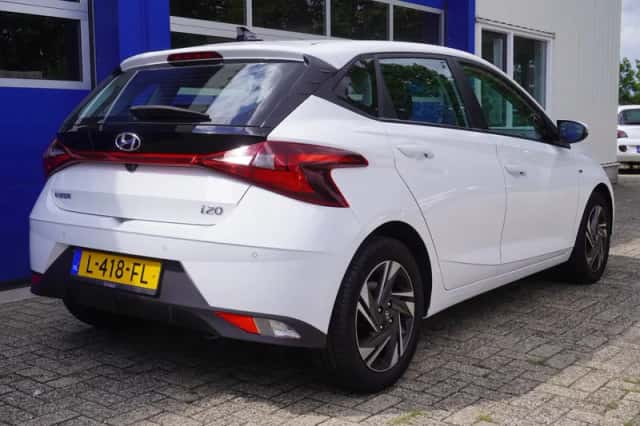 Hyundai i20 (2021) thumbnail 5