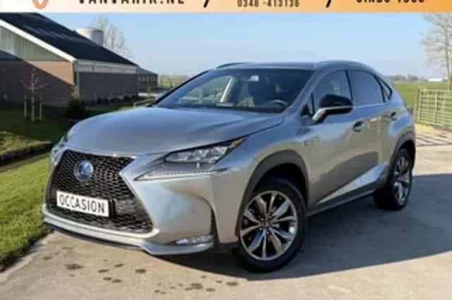 Lexus NX (2015) thumbnail 1