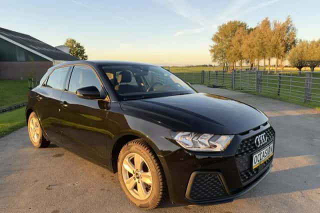 Audi A1 (2023) thumbnail 2