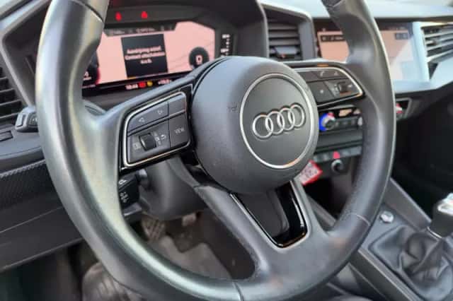 Audi A1 (2023) thumbnail 6