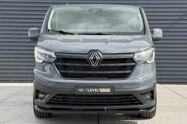Renault Trafic (2024) thumbnail 2