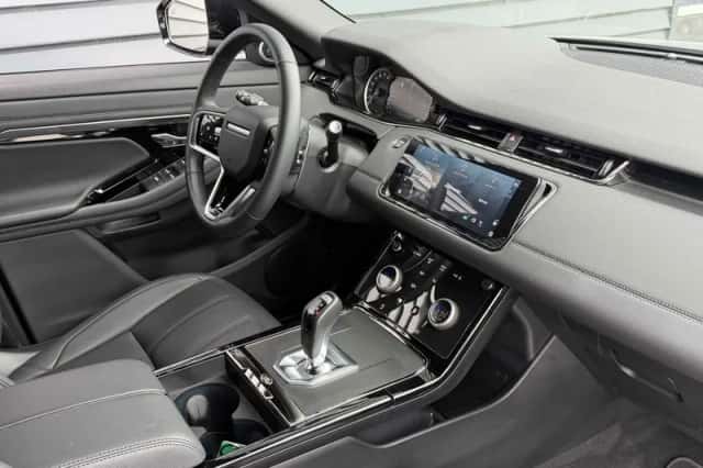 Land Rover Range Rover Evoque (2024) thumbnail 4