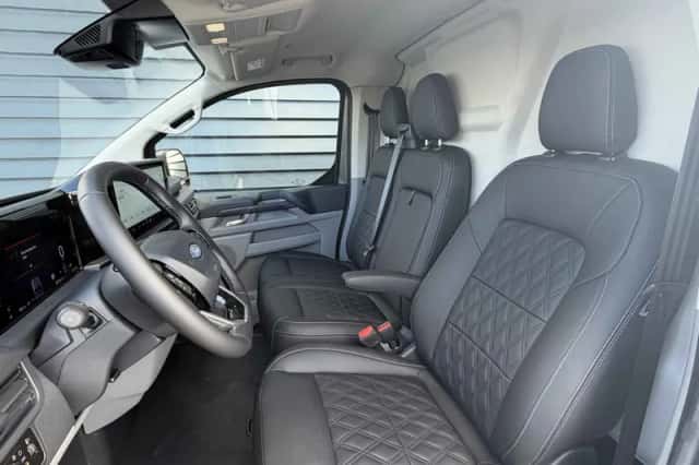Ford E-Transit (2024) thumbnail 5