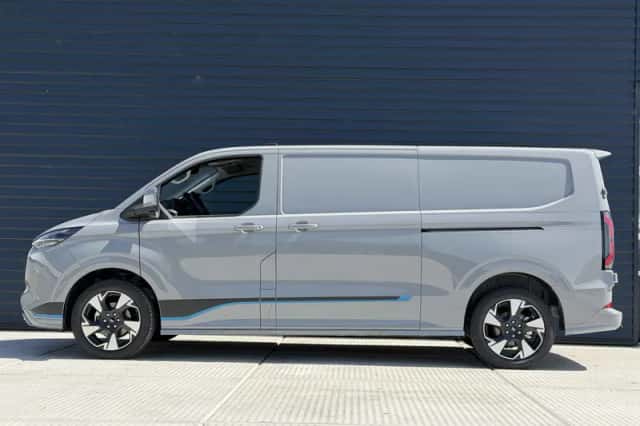 Ford Custom E (2026) thumbnail 5