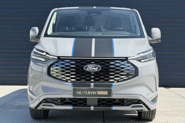 Ford E-Transit (2026) thumbnail 2
