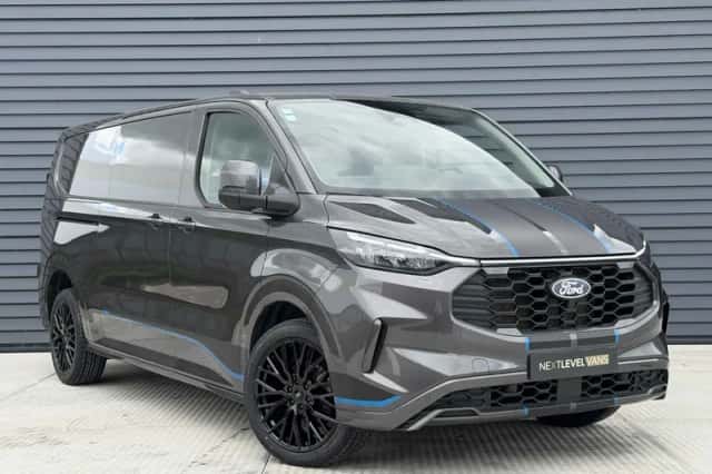Ford Transit Custom (2024) thumbnail 3