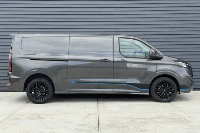 Ford Transit Custom (2024) thumbnail 6